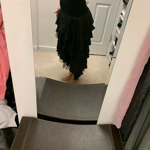 Black layers broderie party/elegant skirt - Picture 3 of 4